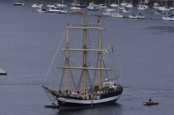 20 September 2022 - 16:08:28
Clearly someone wanted shore leave, Pelican heads for the town quay.
----------------------
Tall ship Pelican of London arrives in Dartmouth